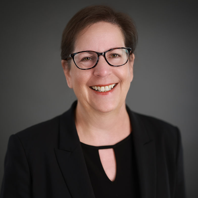 Jennifer Kupiszewski